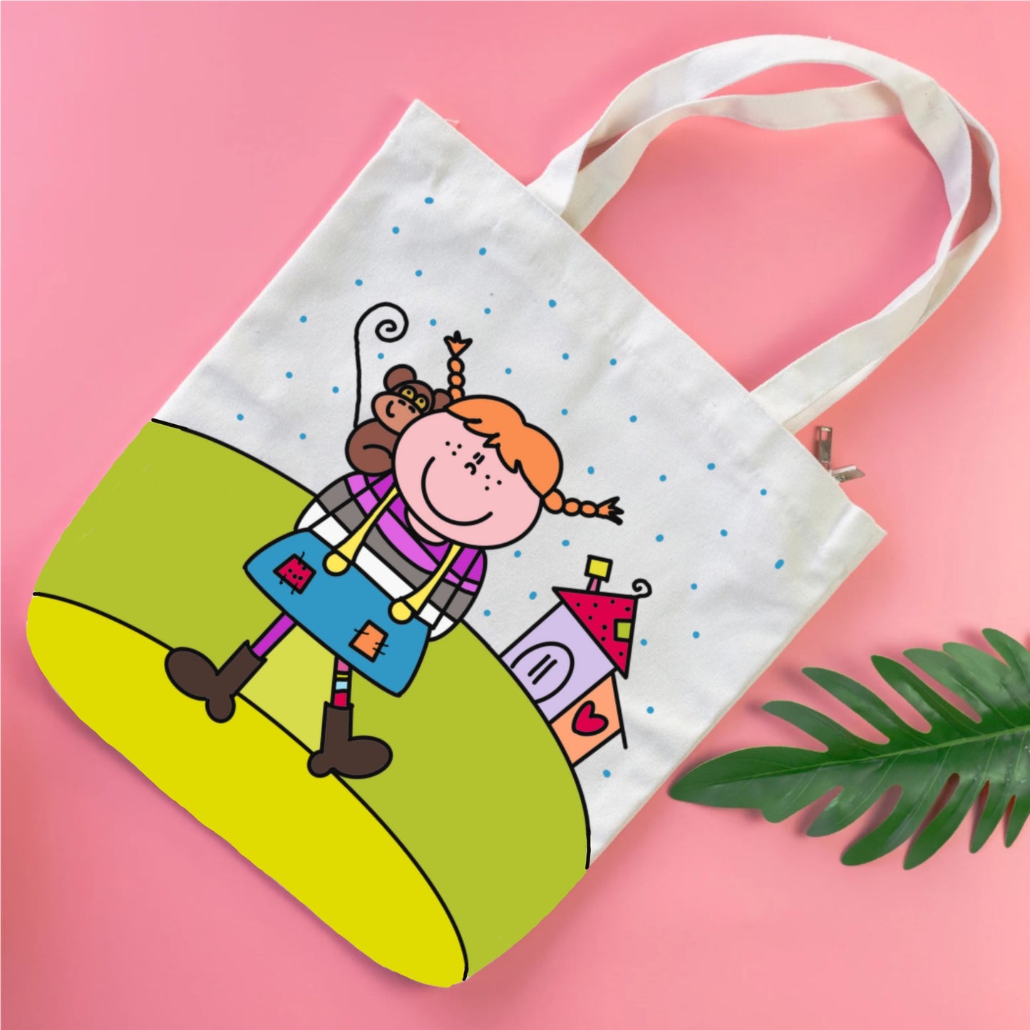 Borsa in tela con design esclusivo di Pippi Calzelunghe. Un accessorio pratico e originale che porta felicità e grinta in ogni momento della giornata.