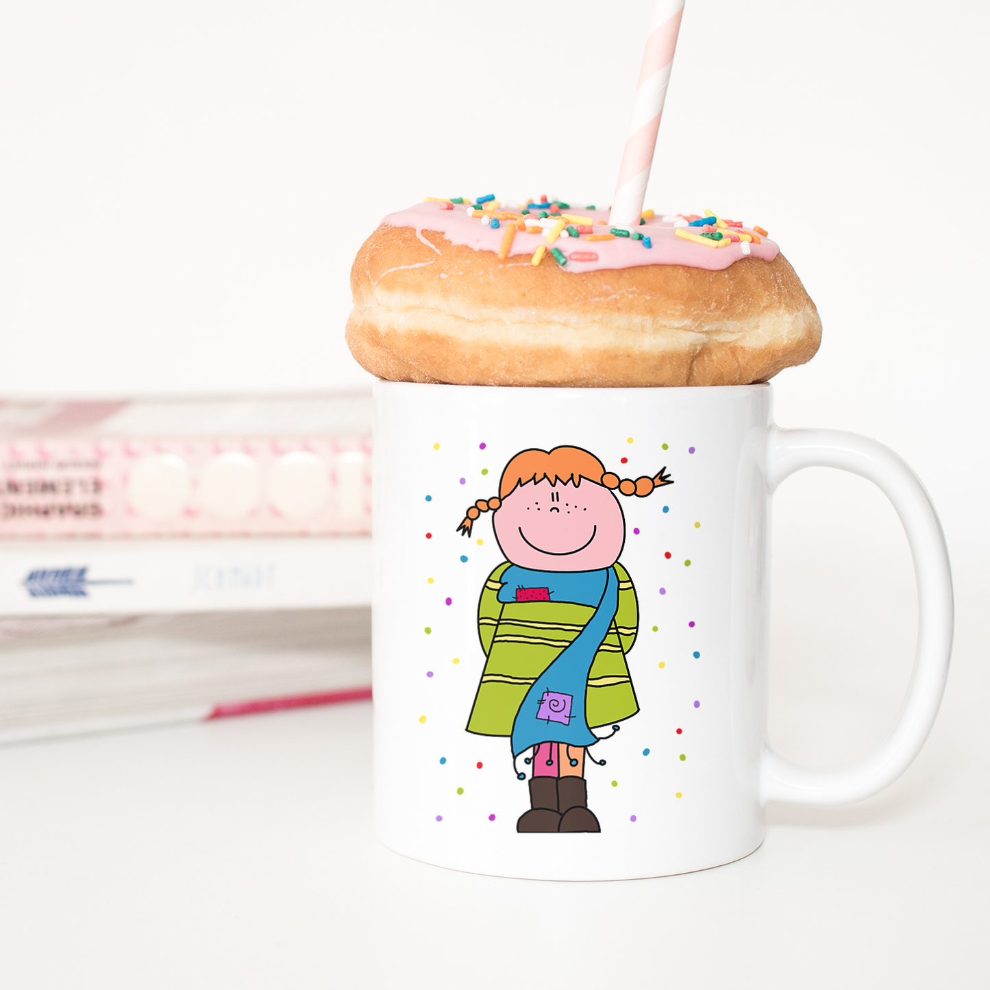 Tazza in ceramica bianca "Pippi Calzelunghe" con illustrazione colorata, edizione limitata, adatta per microonde e lavastoviglie.