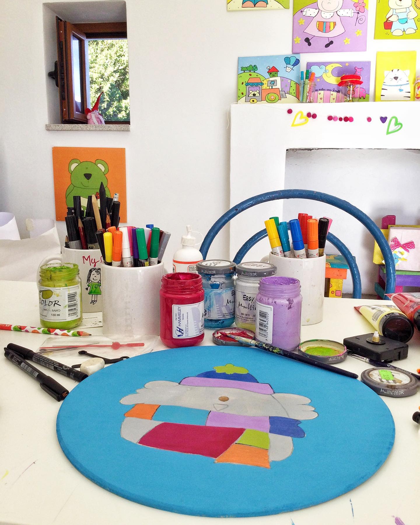 Orologio da Parete in Legno Dipinto a Mano – Uccellino Azzurro