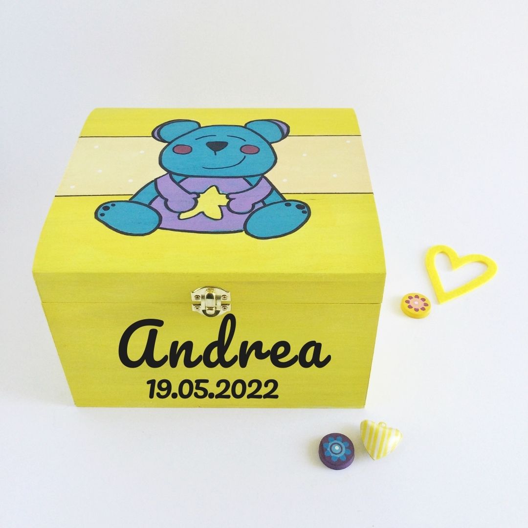Scatola dei Ricordi in legno dipinta a mano, personalizzata con nome e data di nascita, regalo unico per nascita e battesimo, Orso Pisolo, Raffa la Giraffa, Ballerina Cicciotta